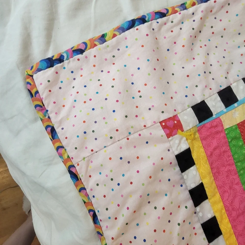 NeedleChasers Chevy Chase Handcrafted 39x42 Patchwork Quilt Rainbow Girl Cotton